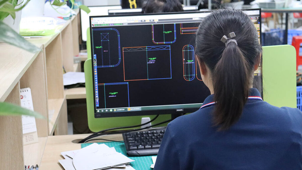 tactical gear sourcing strategy for ecommerce startups